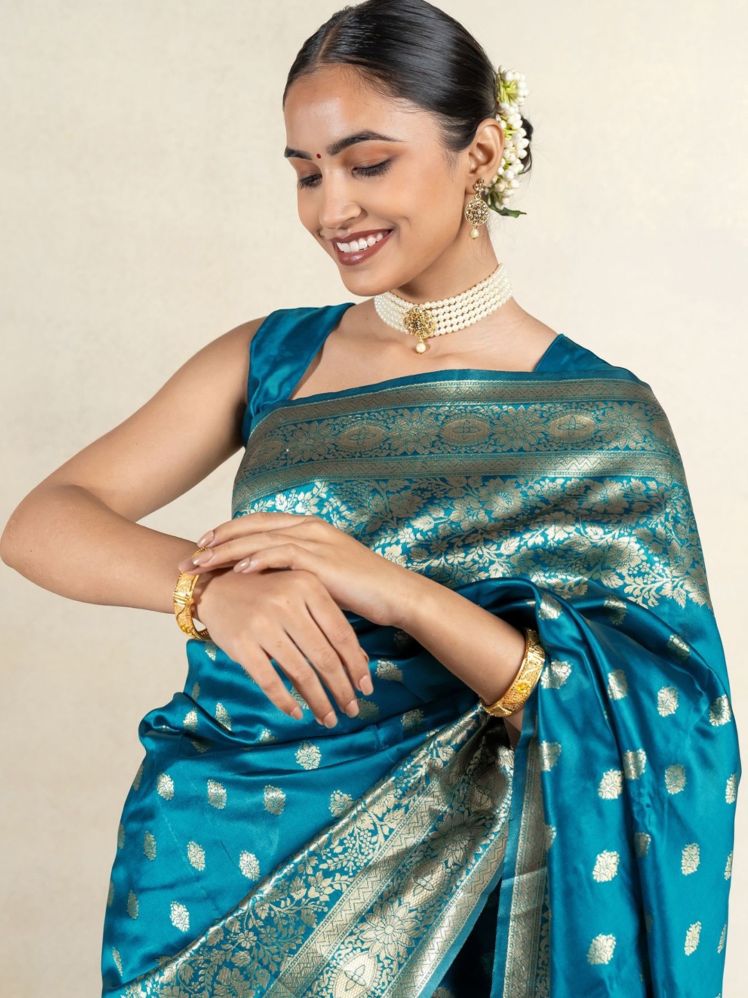 

Subham Ethnic Motifs Woven Designed Zari Saree, Blue