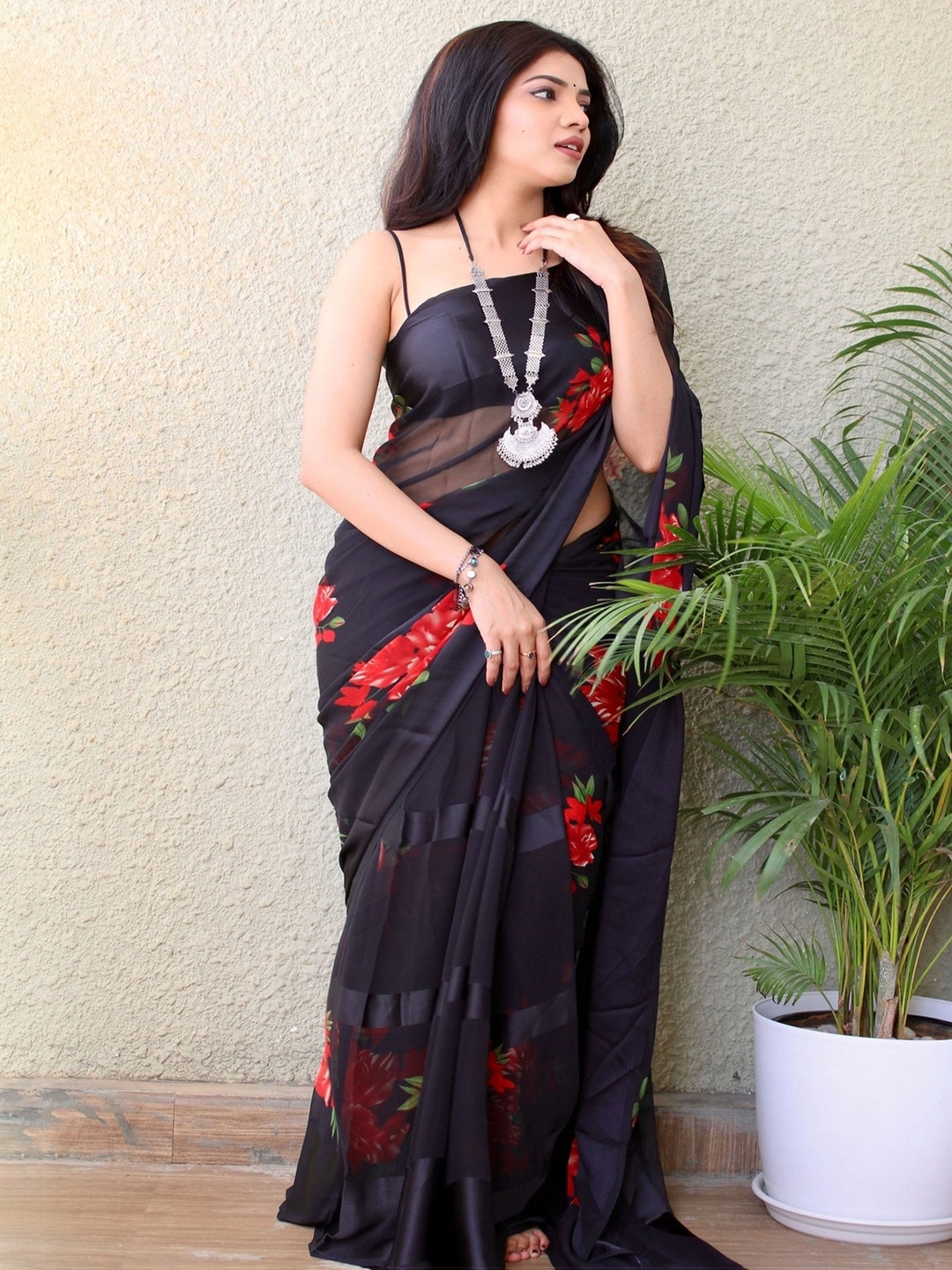 SANJANA SILK Floral Printed Pure Georgette Bagh Saree, Red