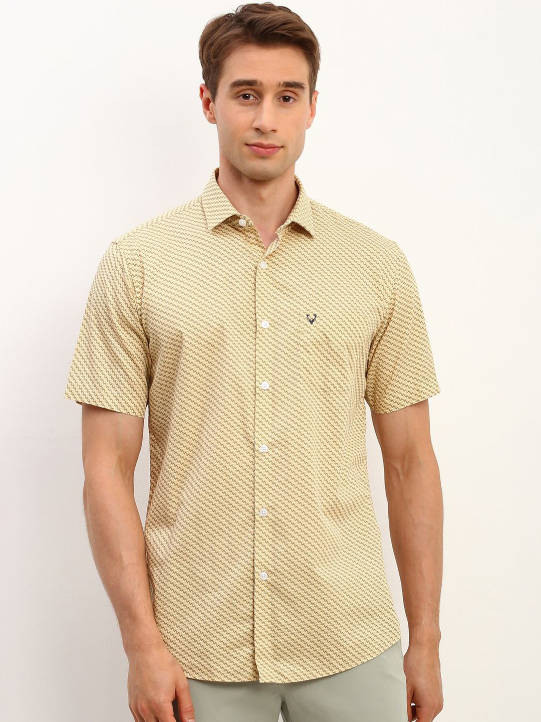 

Allen Solly Men Slim Fit Opaque Printed Casual Shirt, Yellow