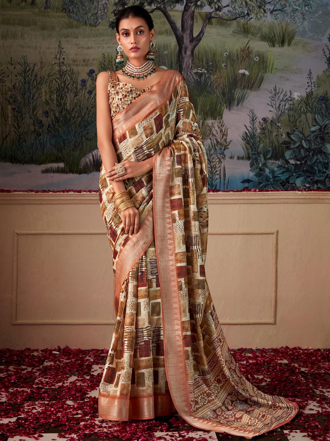 

Mitera Woven Designed Zari Tussar Saree, Beige