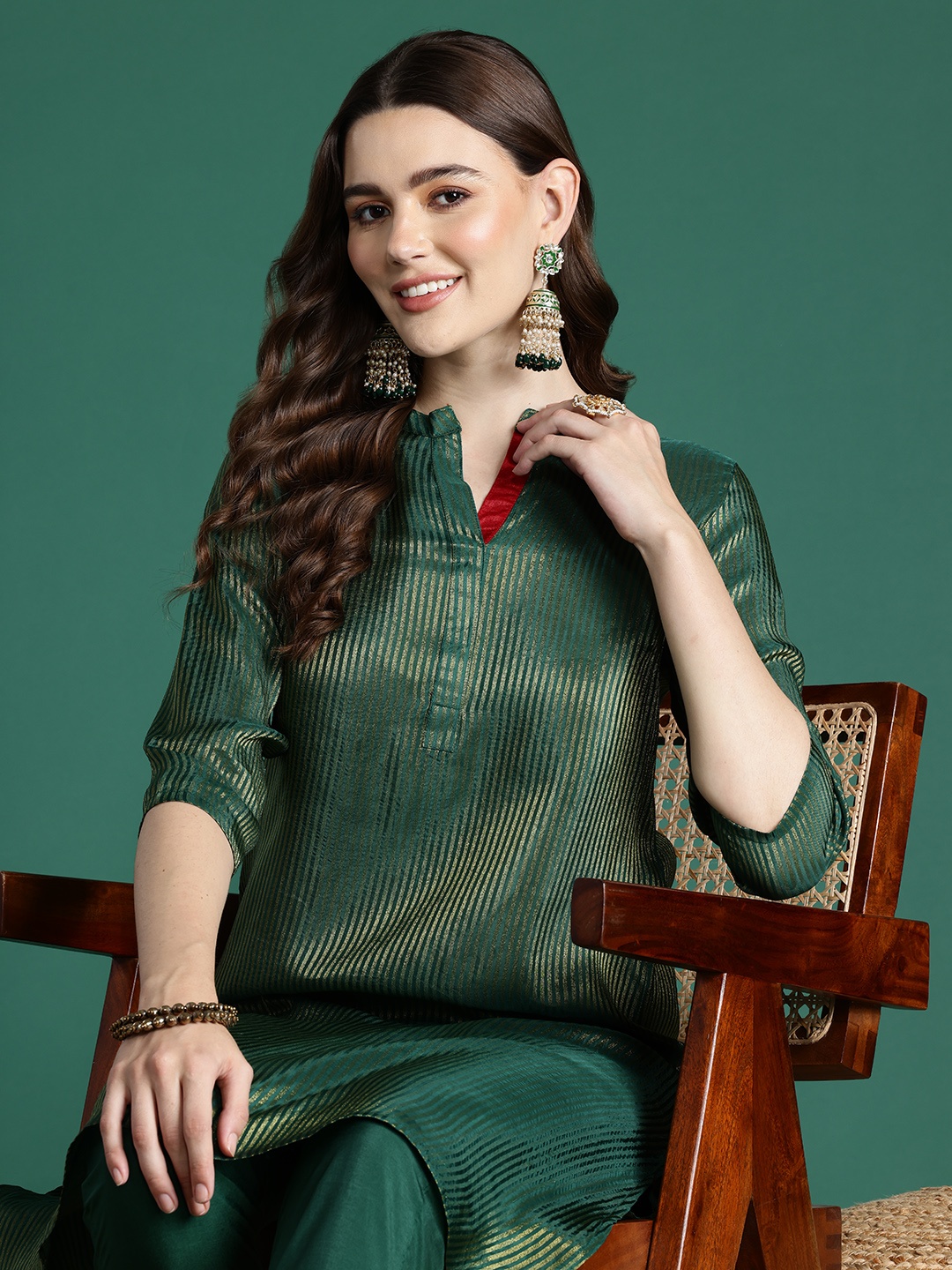 

Sangria Striped Regular Kurta With Trousers, Green