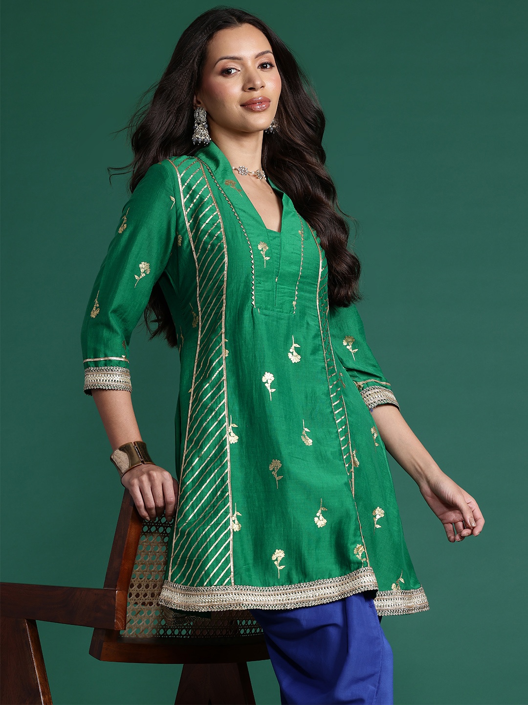 

Sangria Floral Printed Panelled Gotta Patti A-Line Kurta with Harem Pants, Green