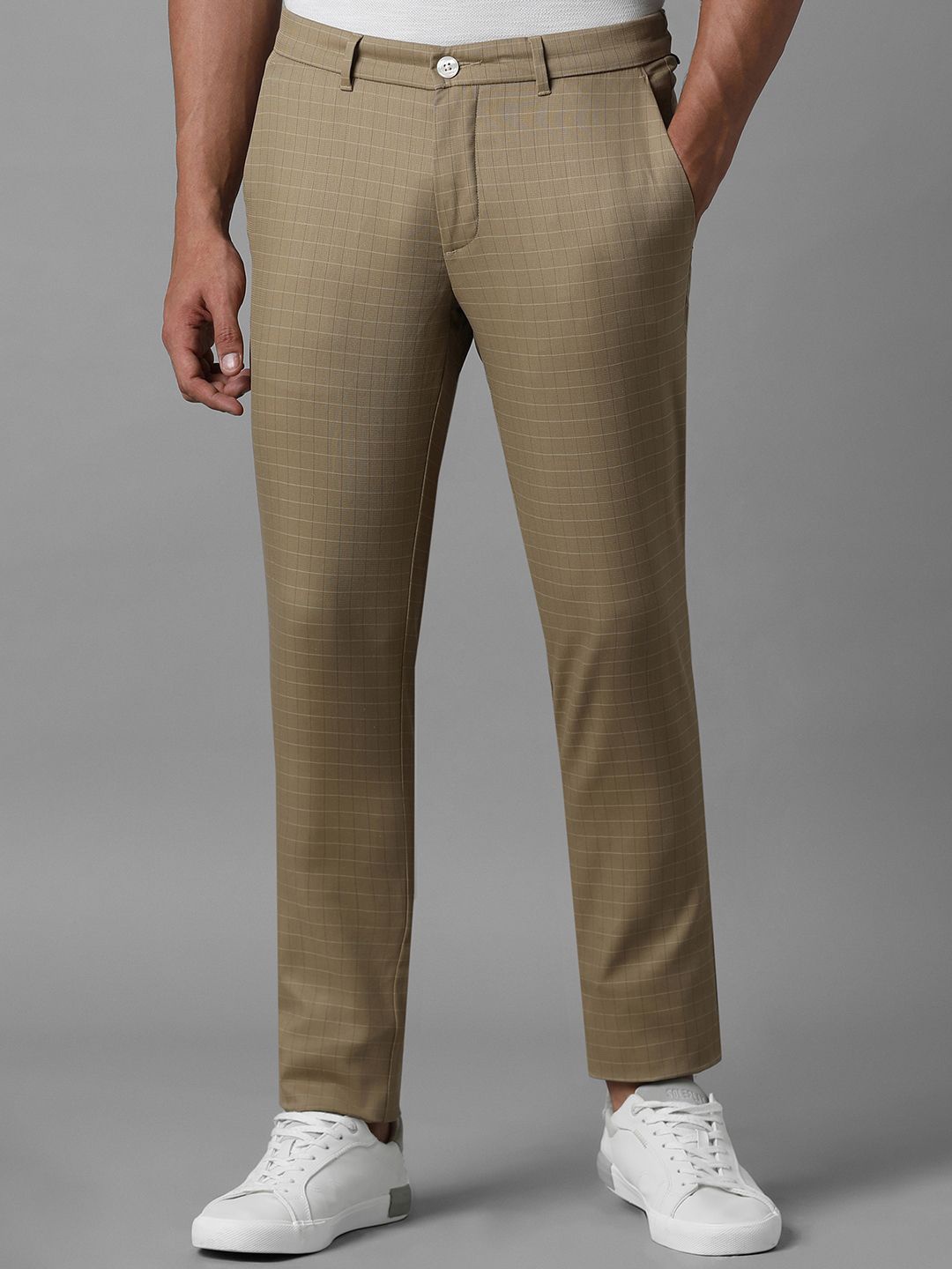 

Louis Philippe Sport Men Checked Slim Fit Mid-Rise Flat-Front Chinos Trousers, Khaki