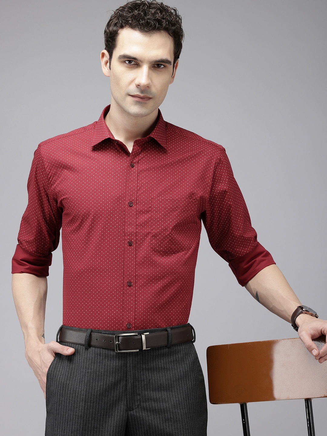 

Park Avenue Pure Cotton Slim Fit Micro Or Ditsy Printed Formal Shirt, Maroon
