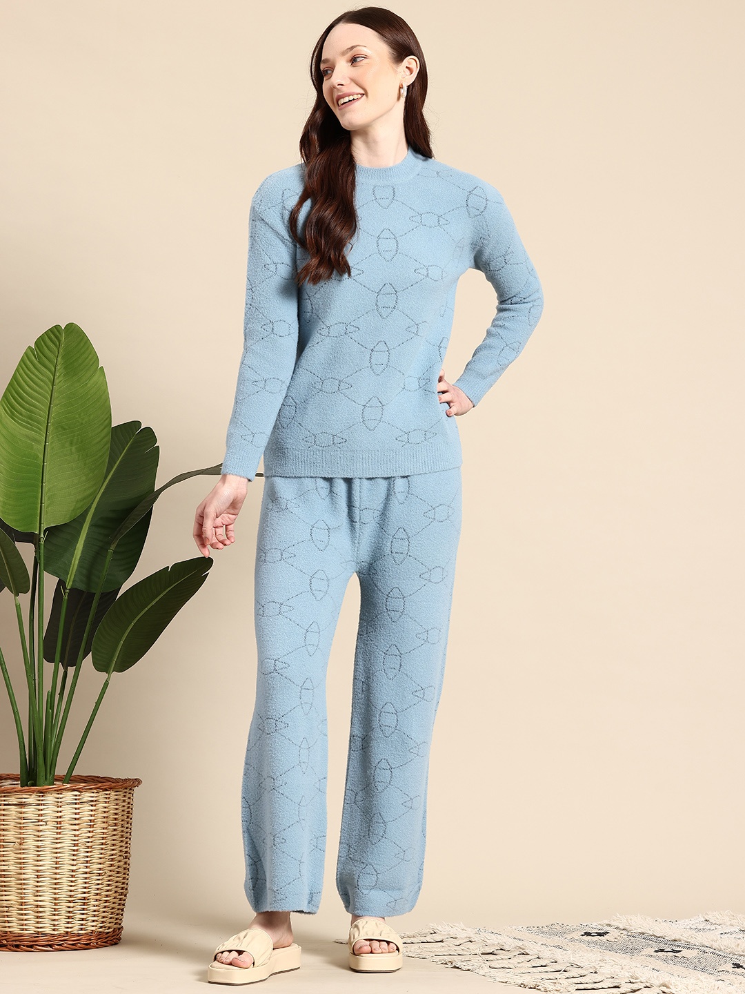 

Mast & Harbour Self Design Sweatshirt With Trousers, Blue
