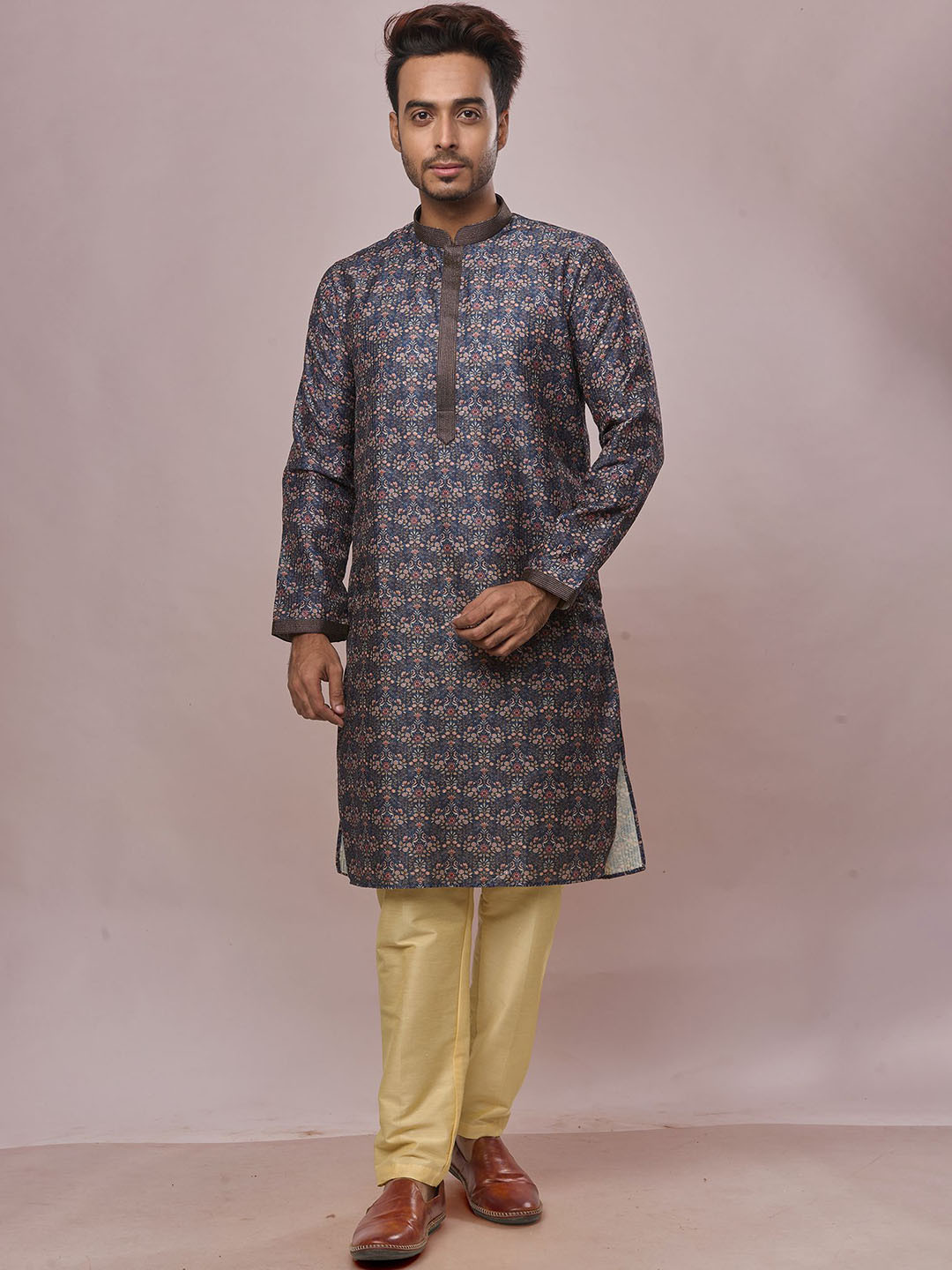 

KHAAS Floral Printed Mandarin Collar Cotton Silk Straight Kurta, Violet