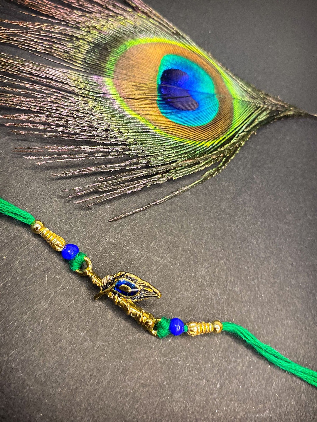 

Mahi Thread Rakhi, Green