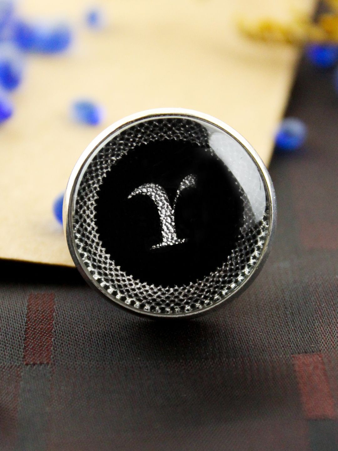 

Kavove Men Y Alphabet Brooch, Black