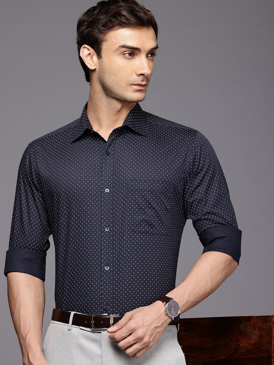 

Raymond Pure Cotton Slim Fit Opaque Printed Formal Shirt, Navy blue