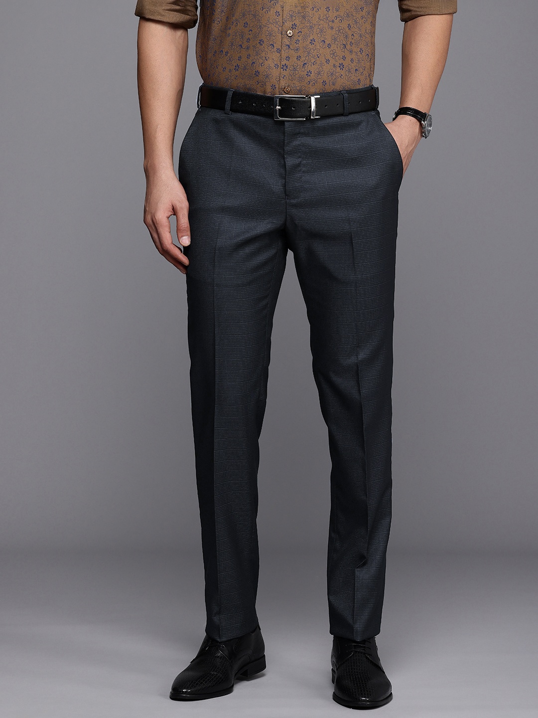 

Raymond Men Checked Slim Fit Formal Trousers, Navy blue