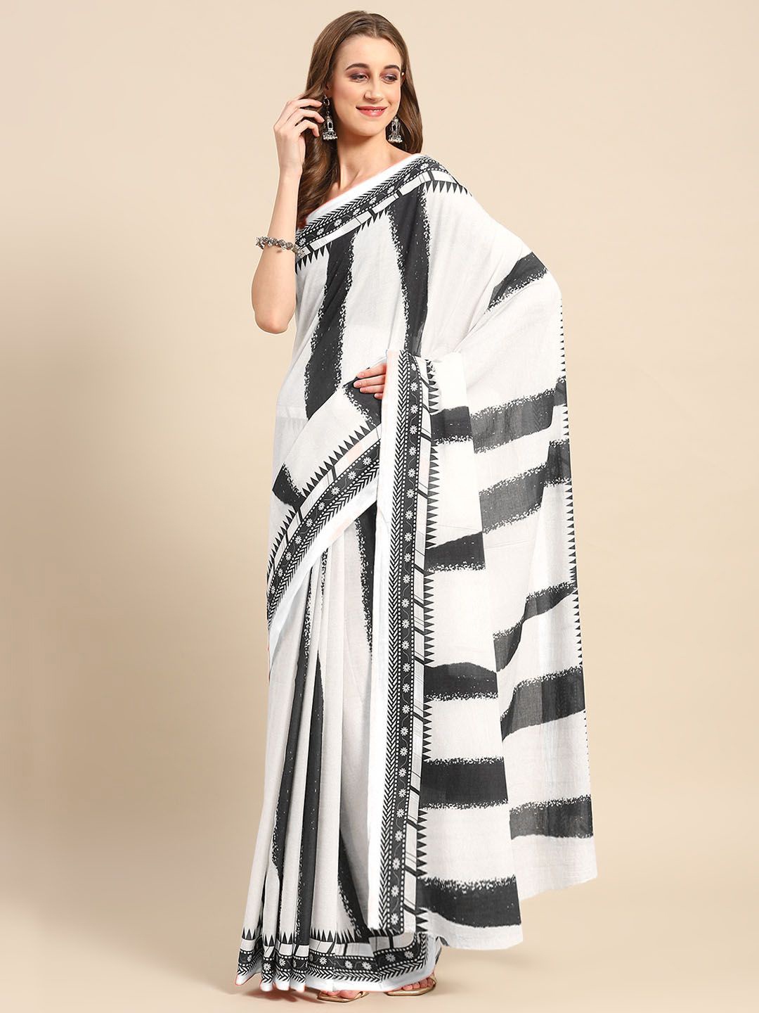 

BUTA BUTI Striped Printed Pure Cotton Saree, White