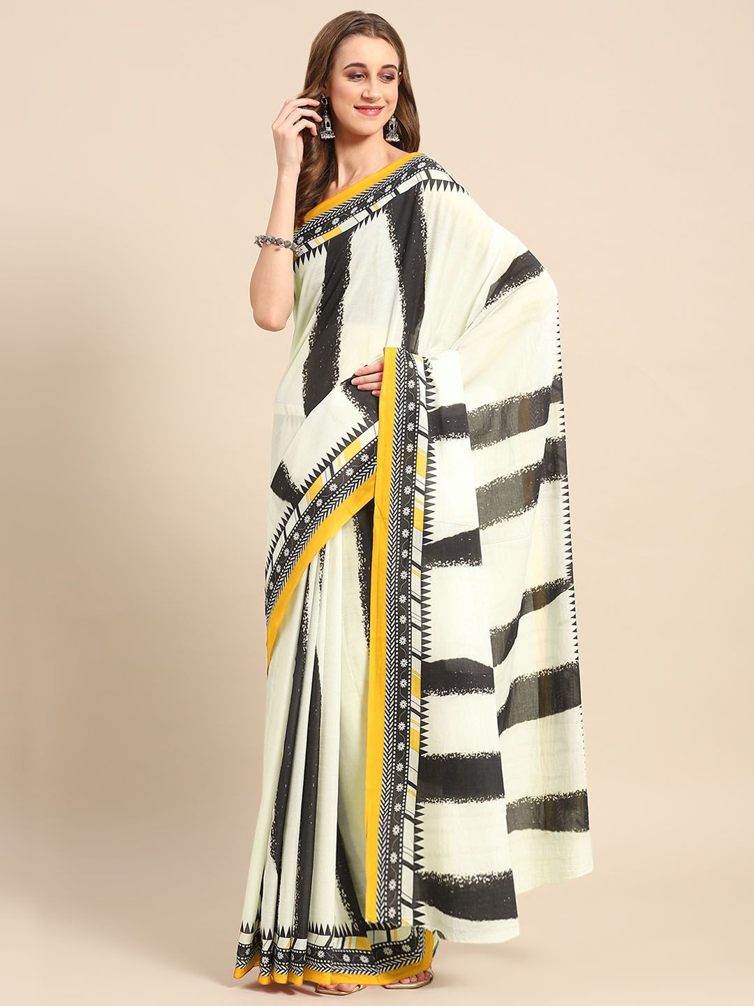 

BUTA BUTI Striped Printed Pure Cotton Saree, Off white