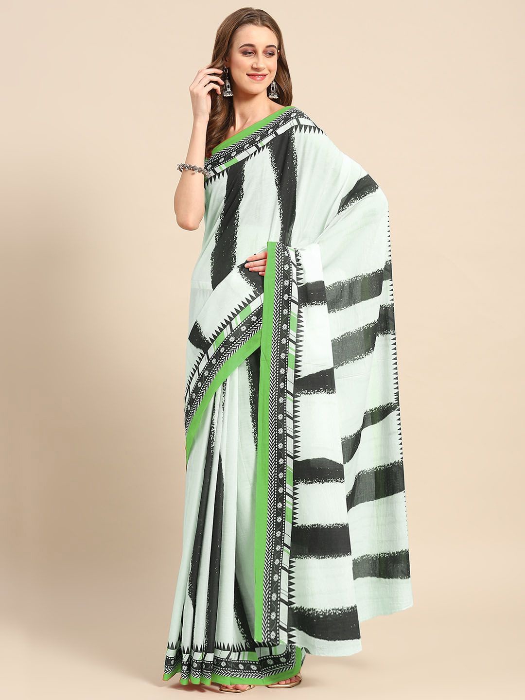 

BUTA BUTI Striped Printed Pure Cotton Saree, Green