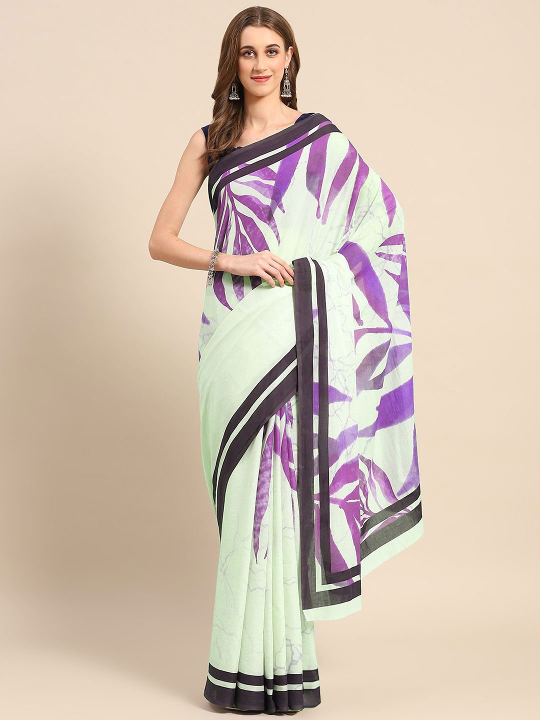 

BUTA BUTI Floral Pure Cotton Saree, Green