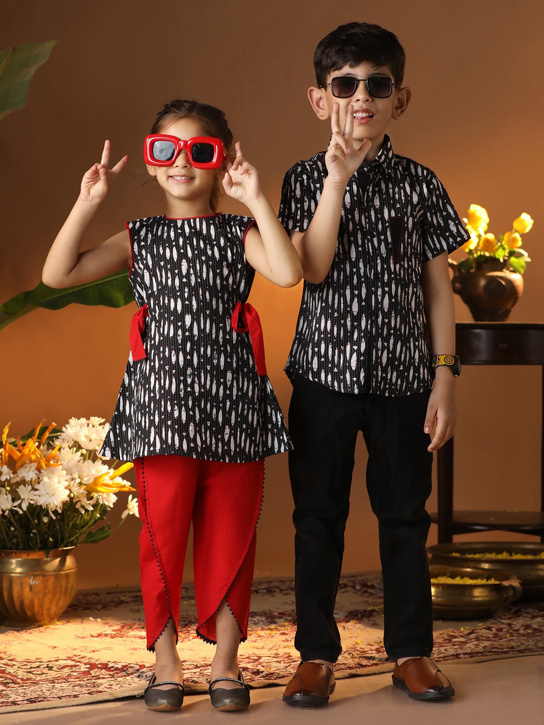 

VASTRAMAY Boys Premium Opaque Printed Casual Shirt, Black