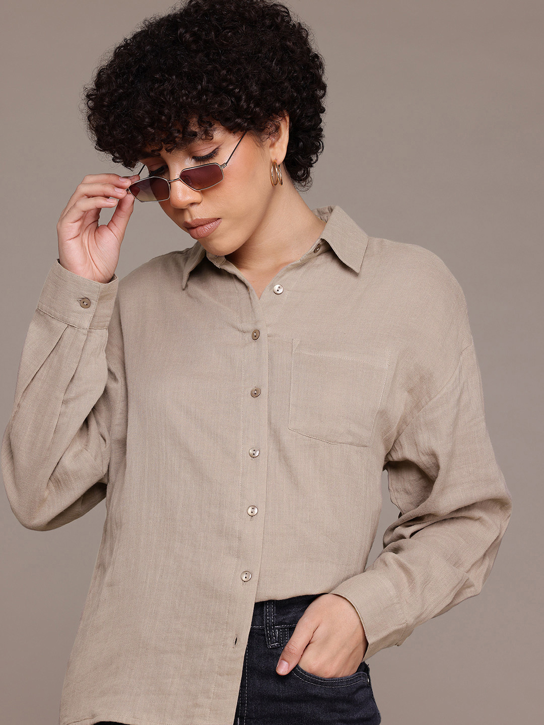 

The Roadster Lifestyle Co. Full Sleeves Spread Collar Casual Shirt, Taupe