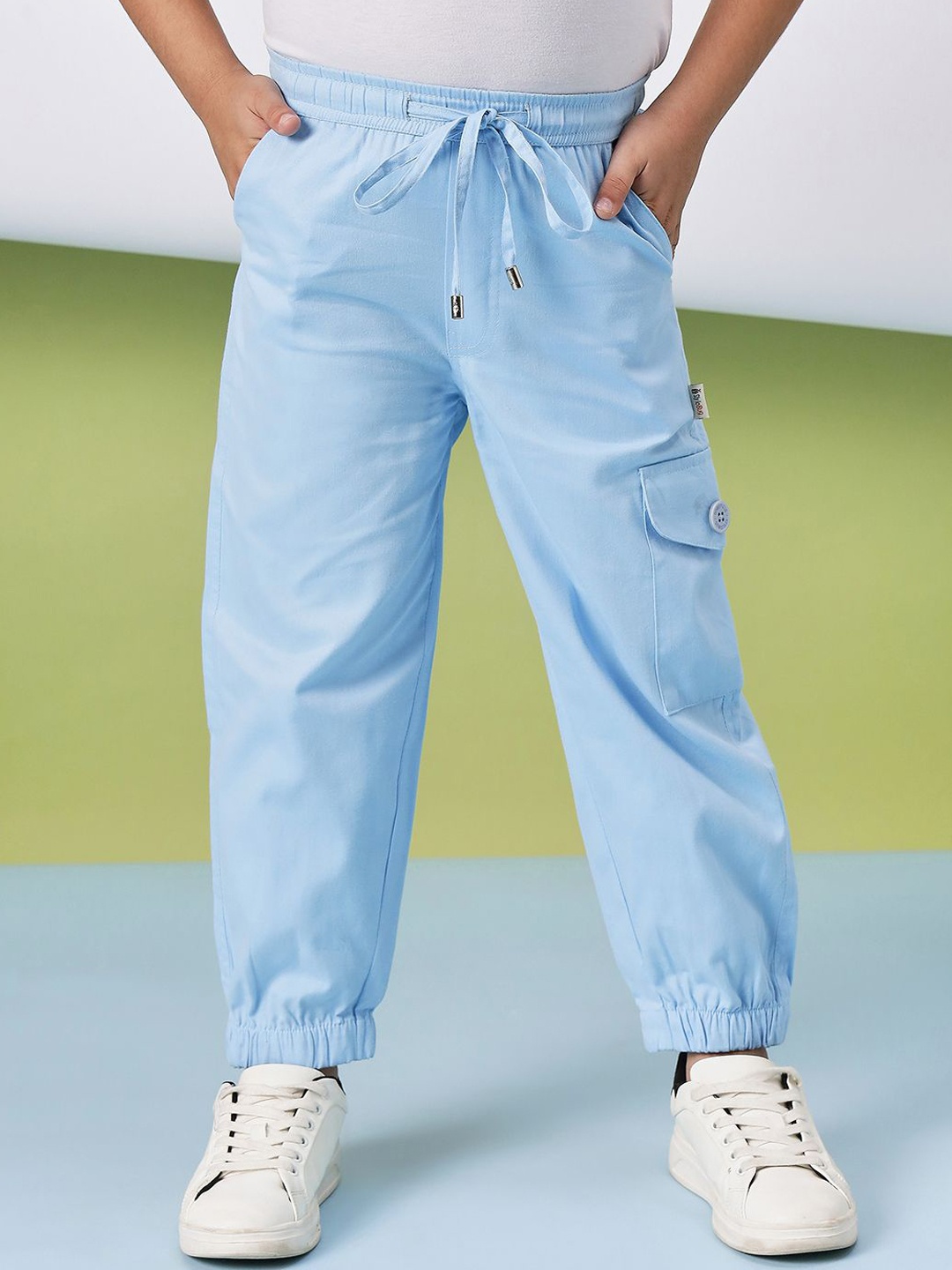 

Stylo Bug Boys Ankle Length Solid Cargos Trousers, Blue