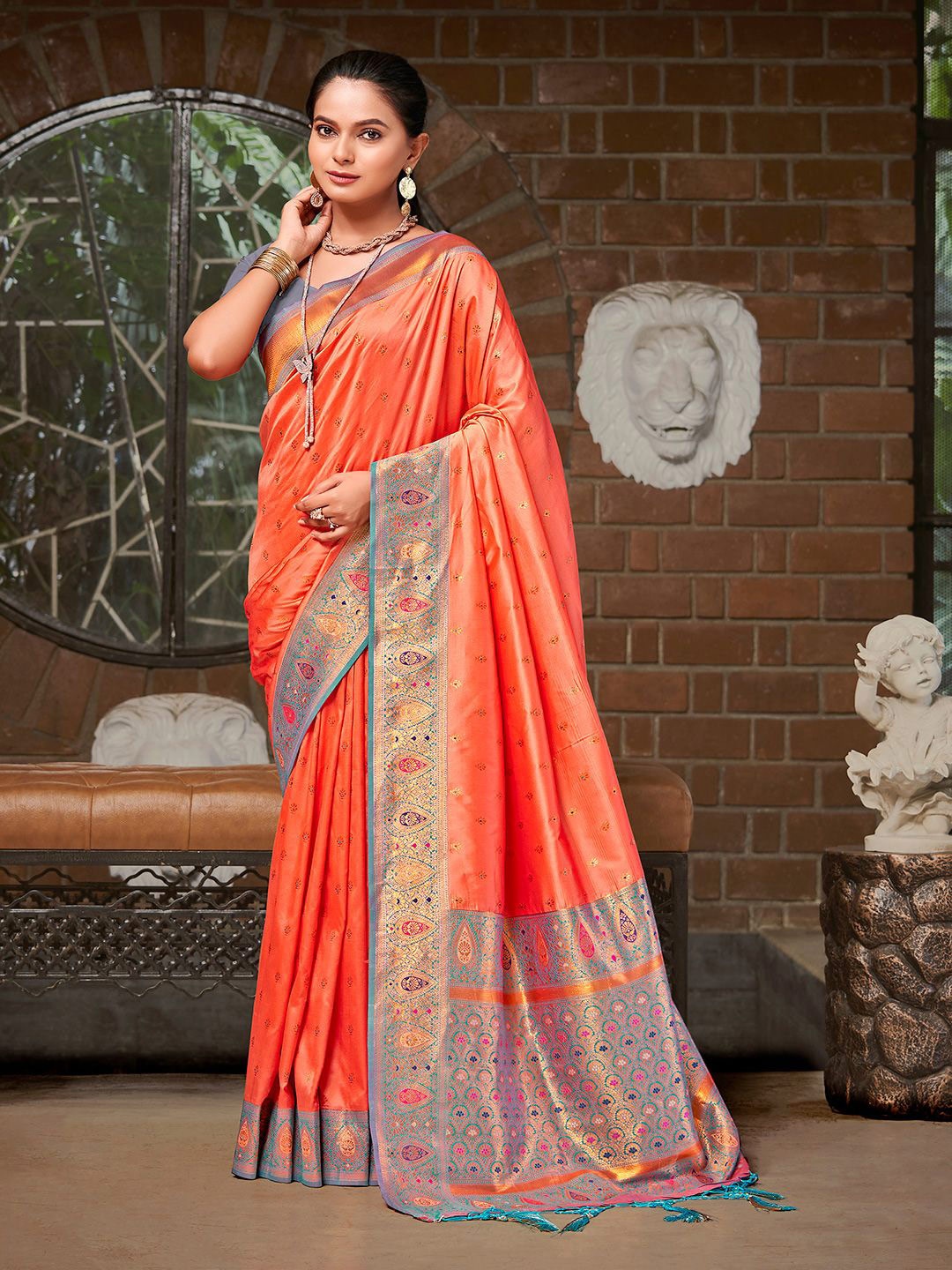 

Ishin Ethnic Motif Zari Woven Tassel Saree with Blouse, Peach