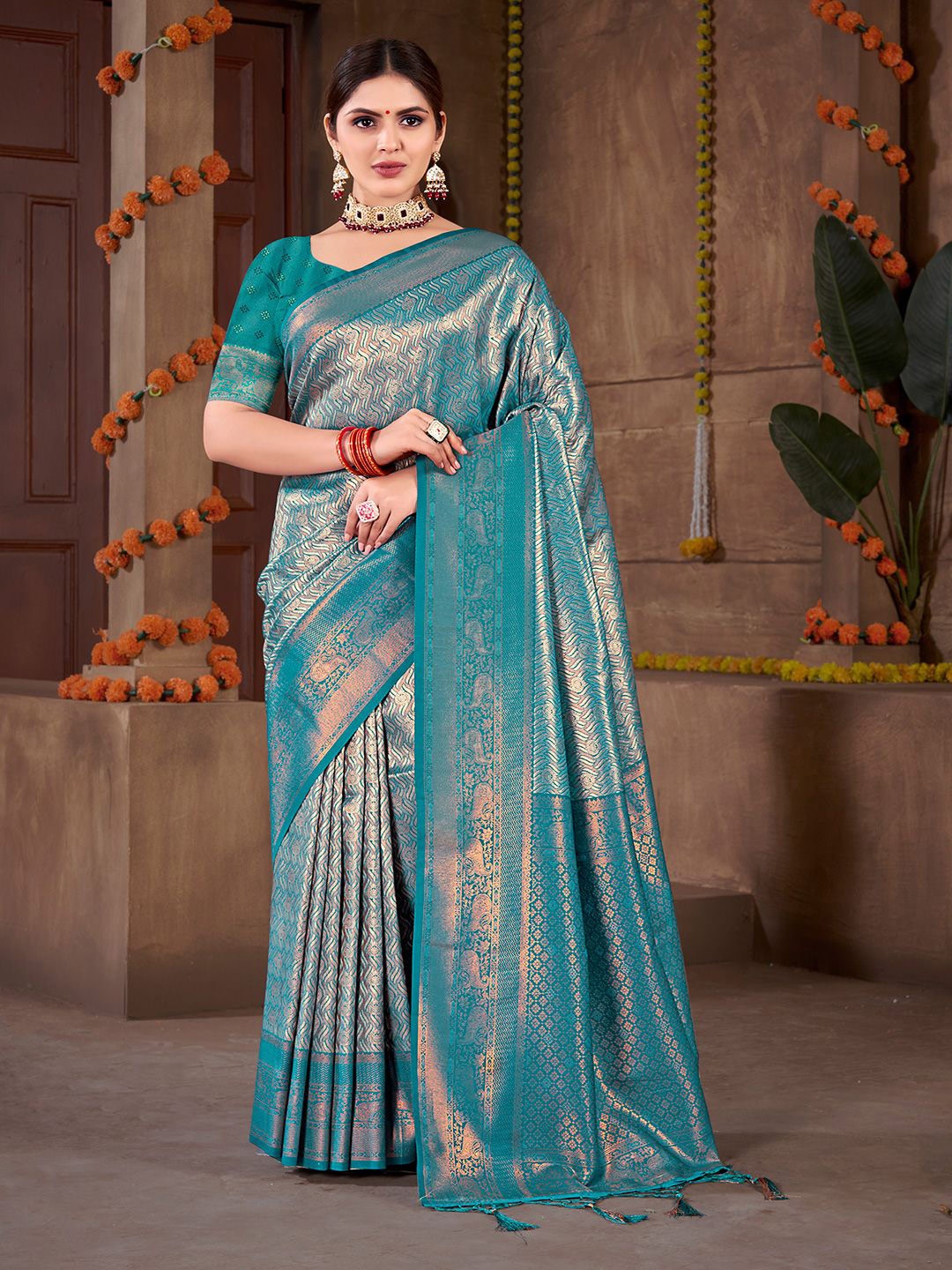 

Ishin Zari Woven Tassel Saree with Blouse, Blue