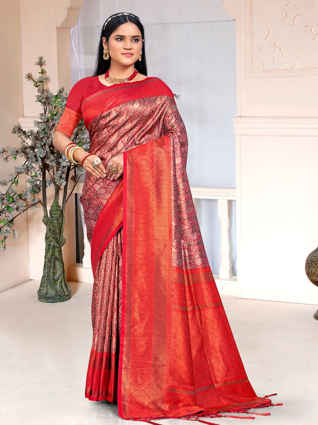 

Ishin Ethnic Motif Zari Woven Tassel Saree with Blouse, Red