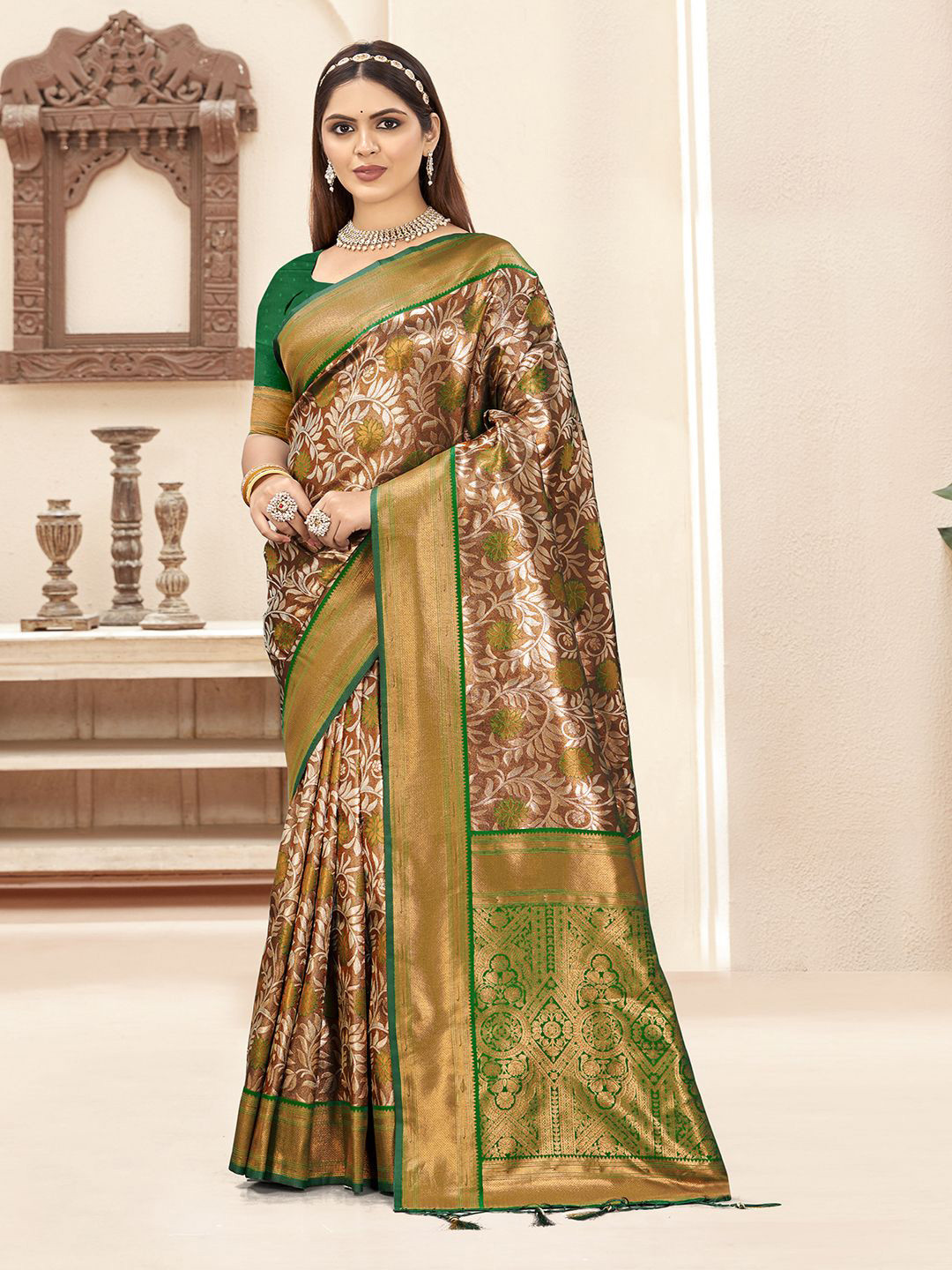 

Ishin Woven Design Zari Silk Blend Saree, Green