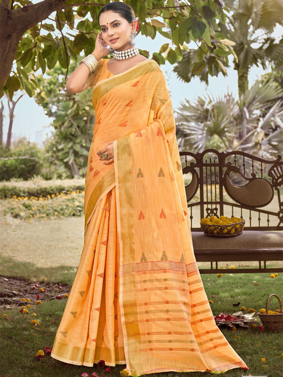 

Ishin Zari Woven Striped Saree with Blouse, Orange