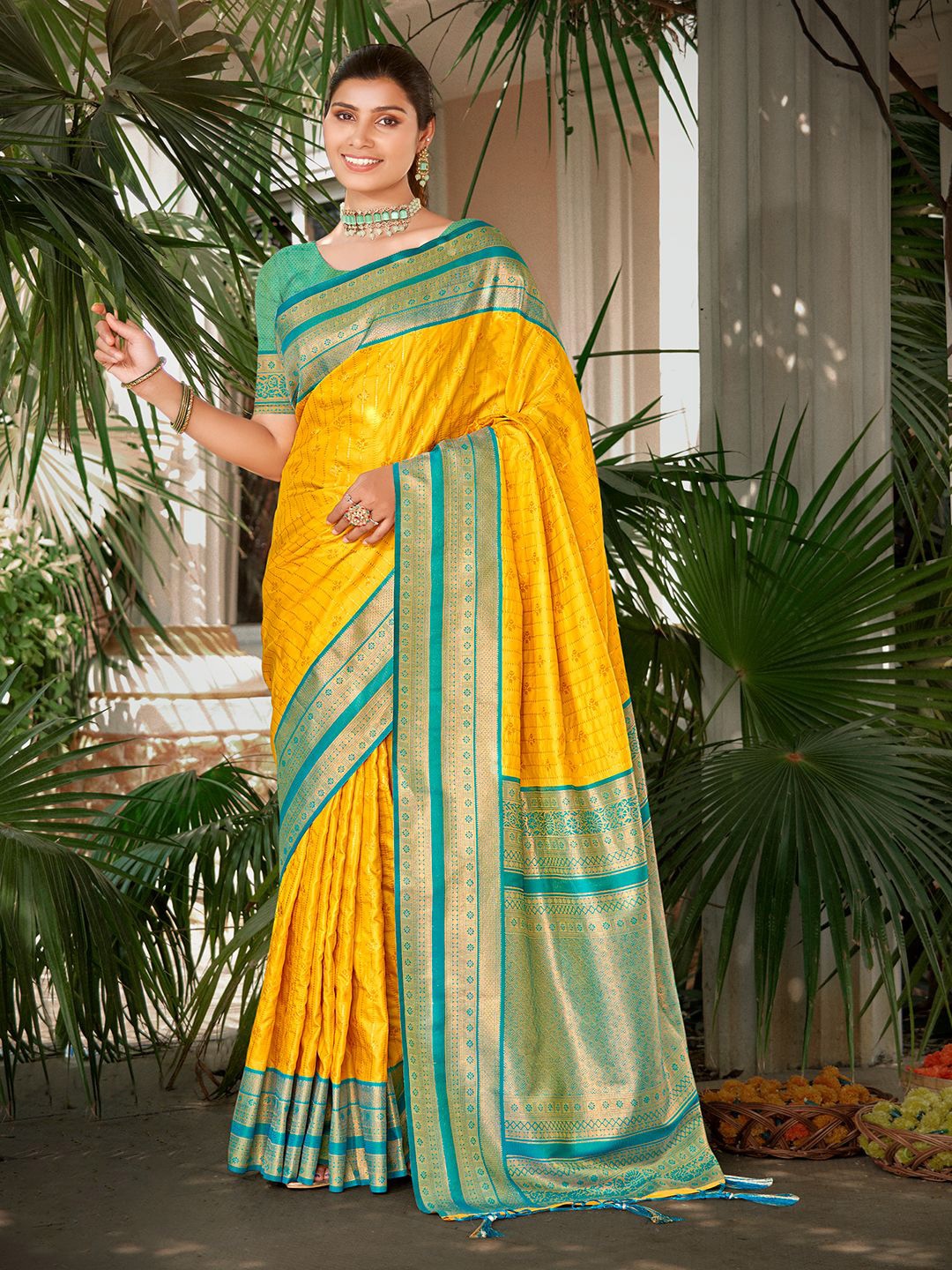 

Ishin Woven Design Zari Silk Blend Saree, Yellow