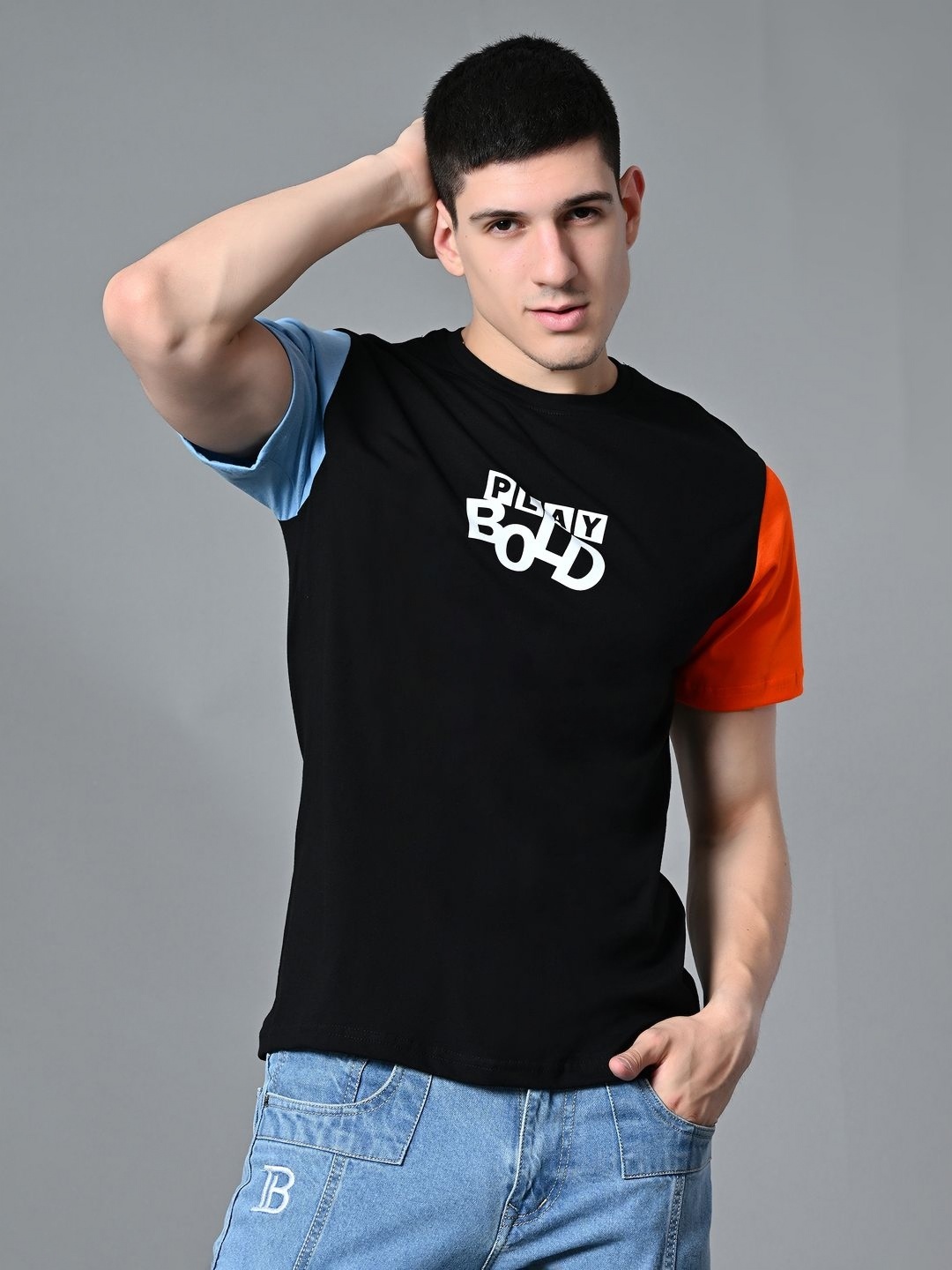

FITINC Men Monochrome Bio Finish Pockets T-shirt, Black