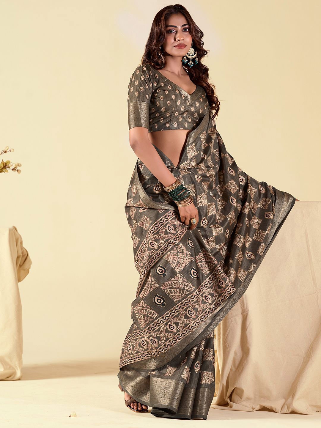 

Mitera Zari Woven Pure Silk Banarasi Saree with Blouse, Brown