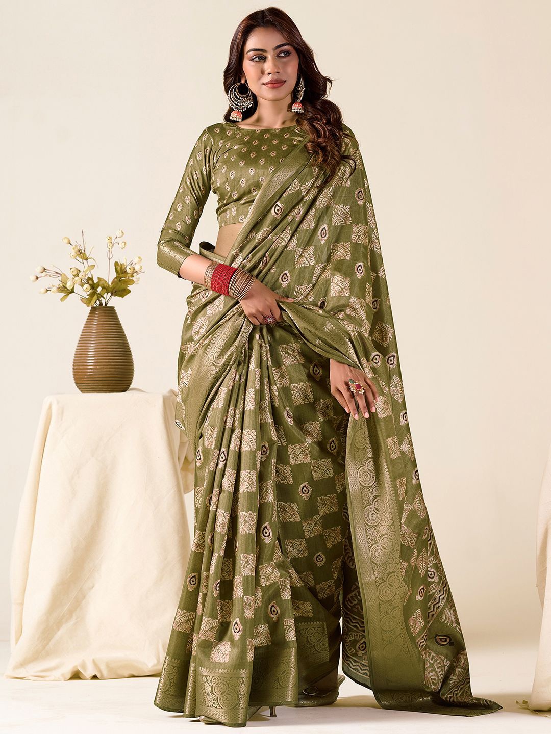 

Mitera Ethnic Motifs Zari woven Pure Silk Banarasi Saree, Green