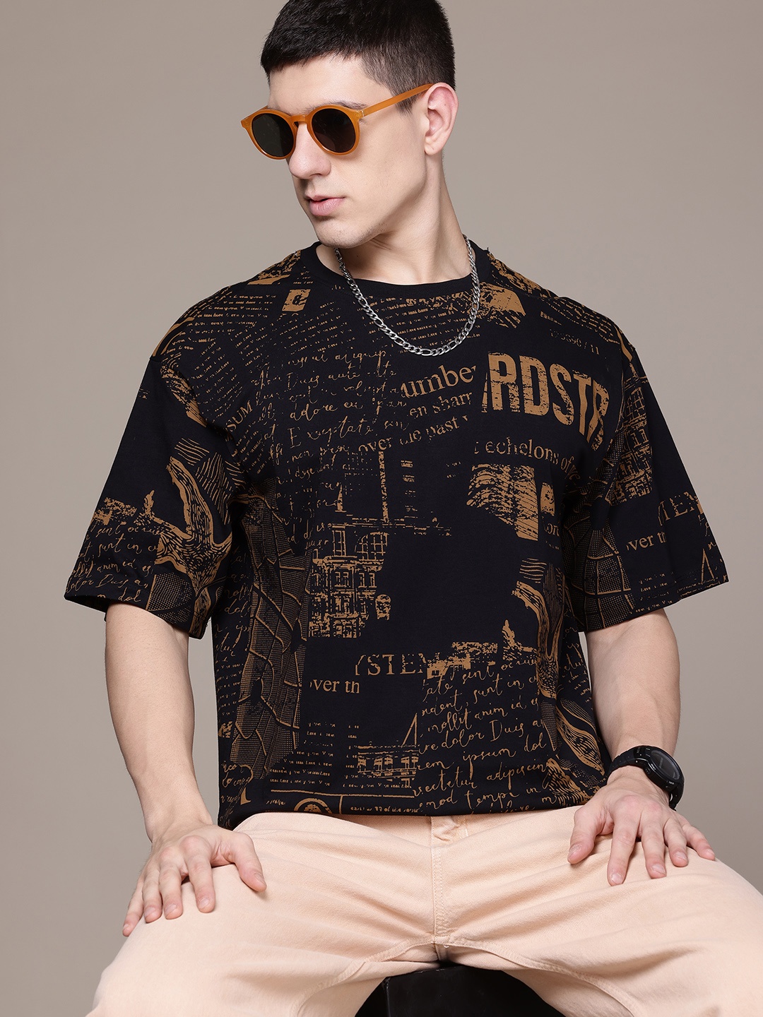 

The Roadster Lifestyle Co. Men Printed Pure Cotton Relaxed Fit T-shirt, Black