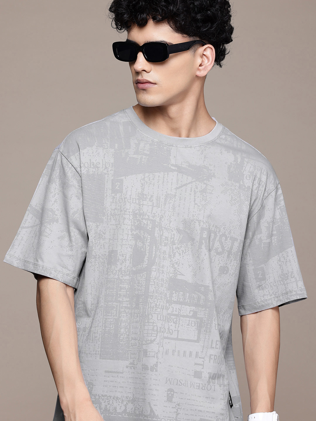 

The Roadster Lifestyle Co. Brand Logo Pure Cotton Relaxed T-shirt, Grey