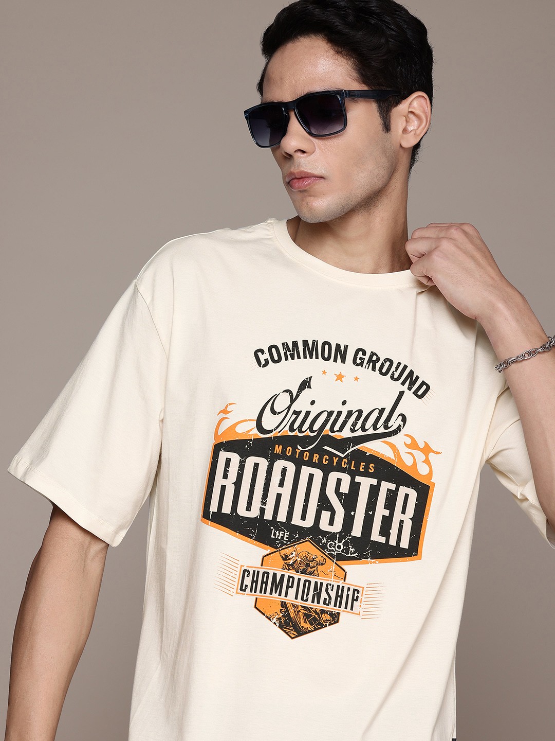 

The Roadster Lifestyle Co. Typography Printed Drop-Shoulder Sleeves T-Shirt, Beige