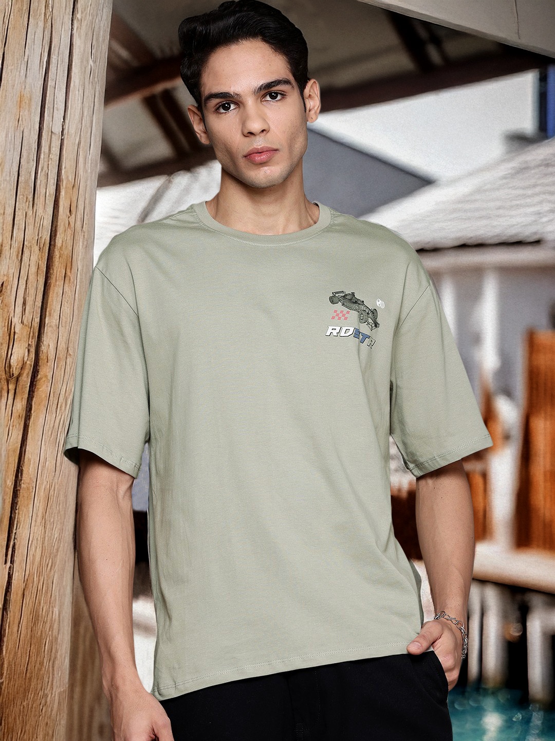 

The Roadster Lifestyle Co. Graphic Print Drop-Shoulder Sleeves Pure Cotton T-shirt, Green
