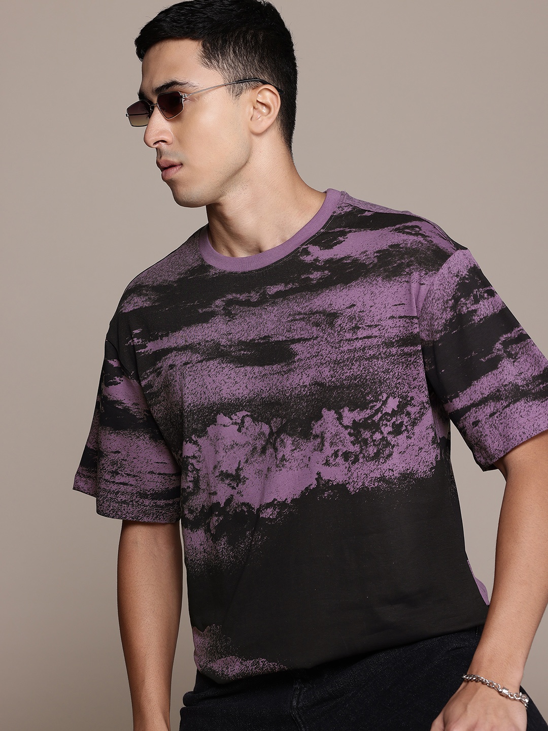 

The Roadster Lifestyle Co. Printed Pure Cotton Relaxed T-shirt, Purple