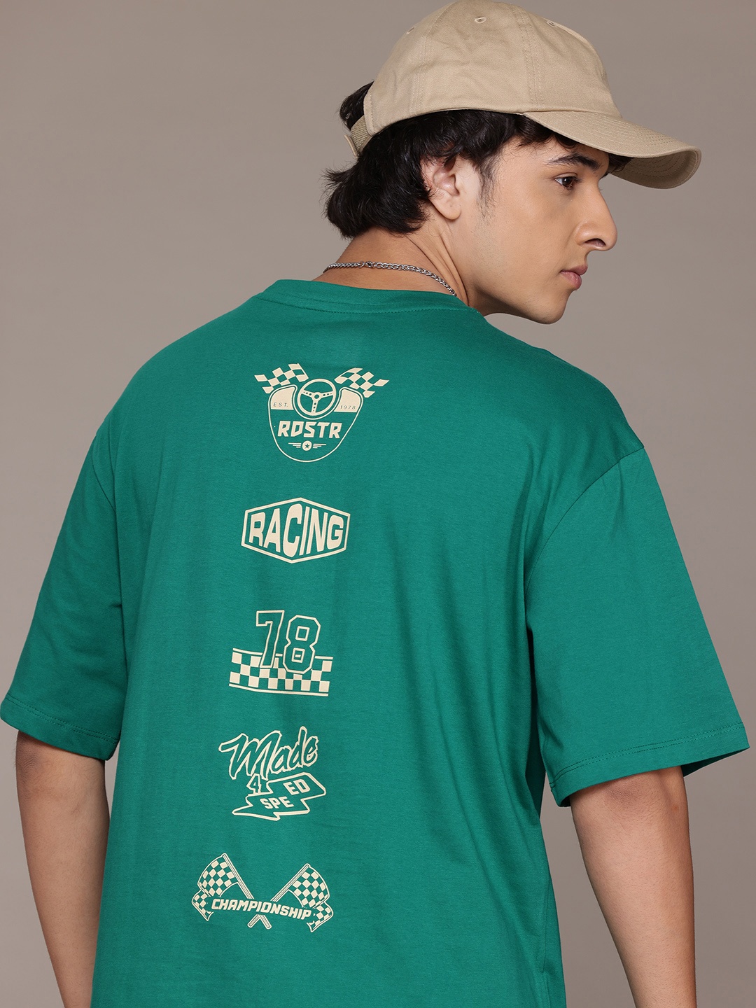 

The Roadster Lifestyle Co. Men Printed Relaxed Fit Pure Cotton T-shirt, Green