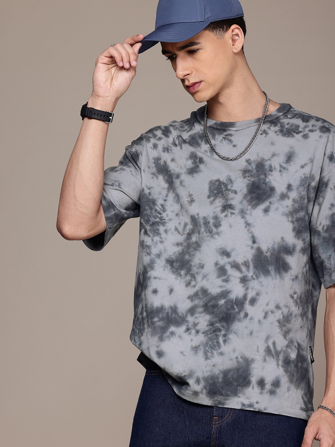 

The Roadster Life Co. Tie and Dye Drop-Shoulder Sleeves Pure Cotton T-shirt, Grey