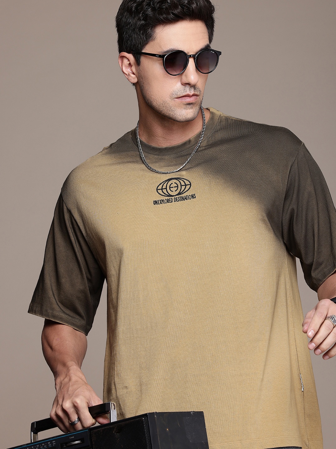 

The Roadster Life Co. Colourblocked Drop-Shoulder Sleeves Relaxed Fit Pure Cotton T-shirt, Olive