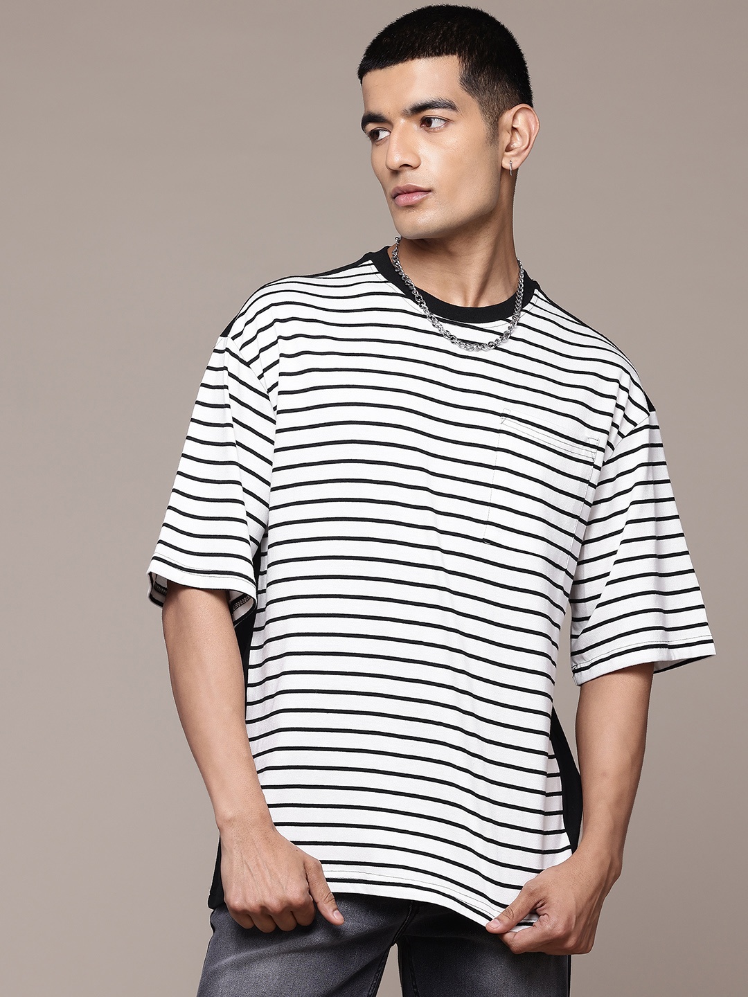 

The Roadster Lifestyle Co. Striped Relaxed T-shirt, White