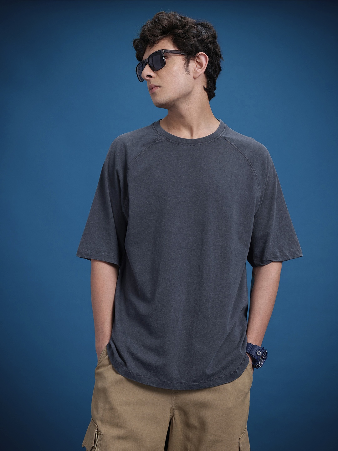 

The Roadster Life Co. Raglan Sleeves Pure Cotton Relaxed Fit T-shirt, Grey