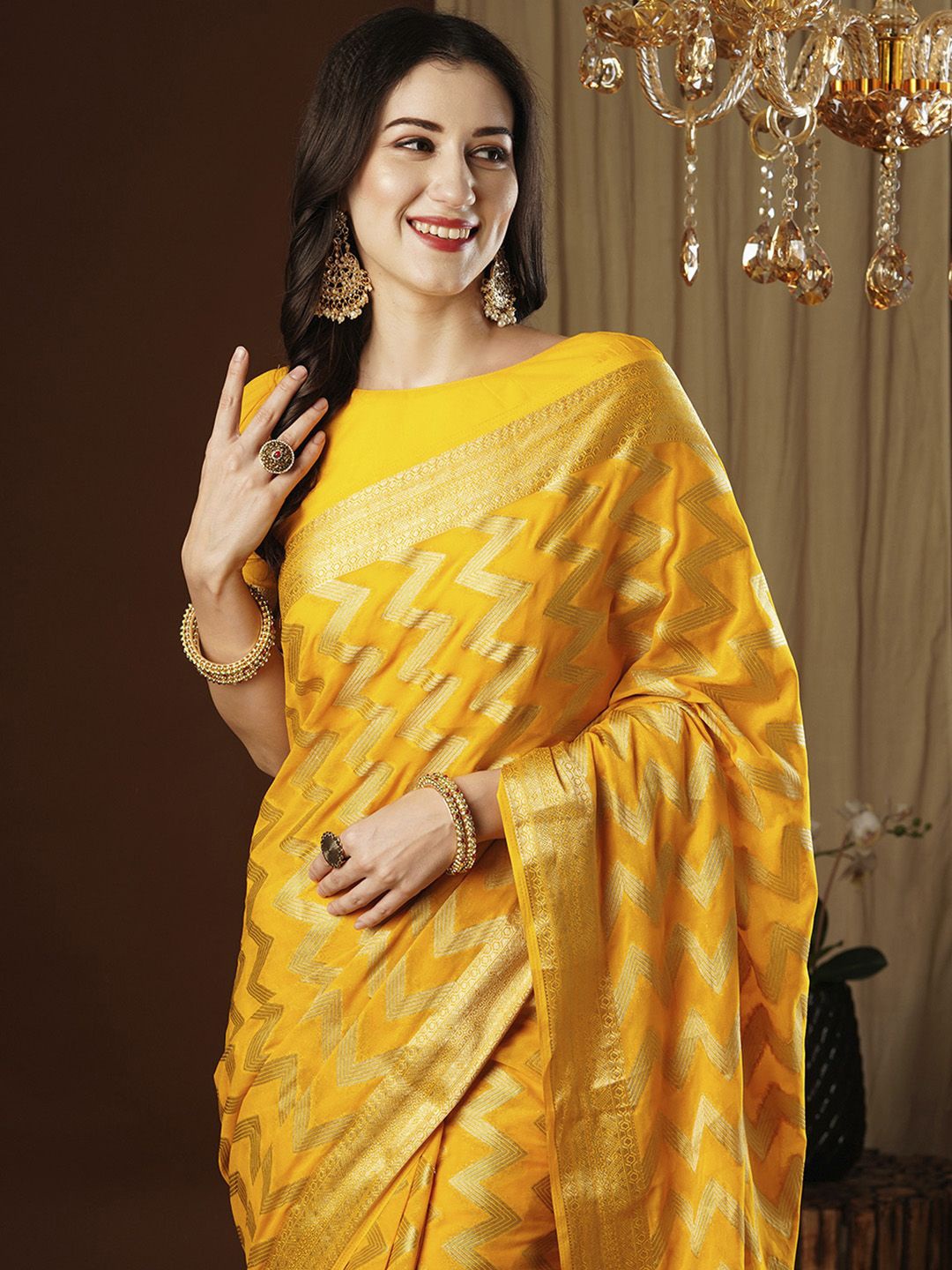 

Anouk Ethnic Motif Zari Woven Kanjeevaram Saree, Yellow