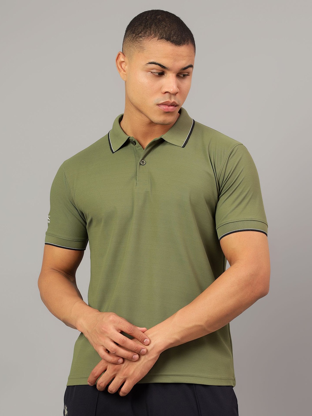 

Shiv Naresh Men Polo Collar Pockets T-shirt, Olive