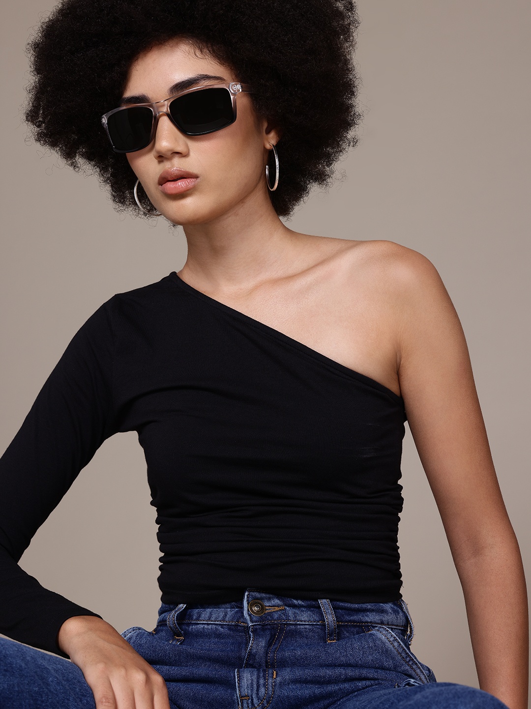 

The Roadster Lifestyle Co. One-Shoulder Ruched Top, Black