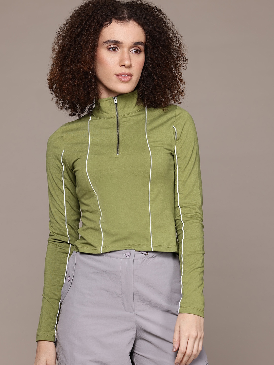 

The Roadster Lifestyle Co. Mock Collar Crop Top, Olive
