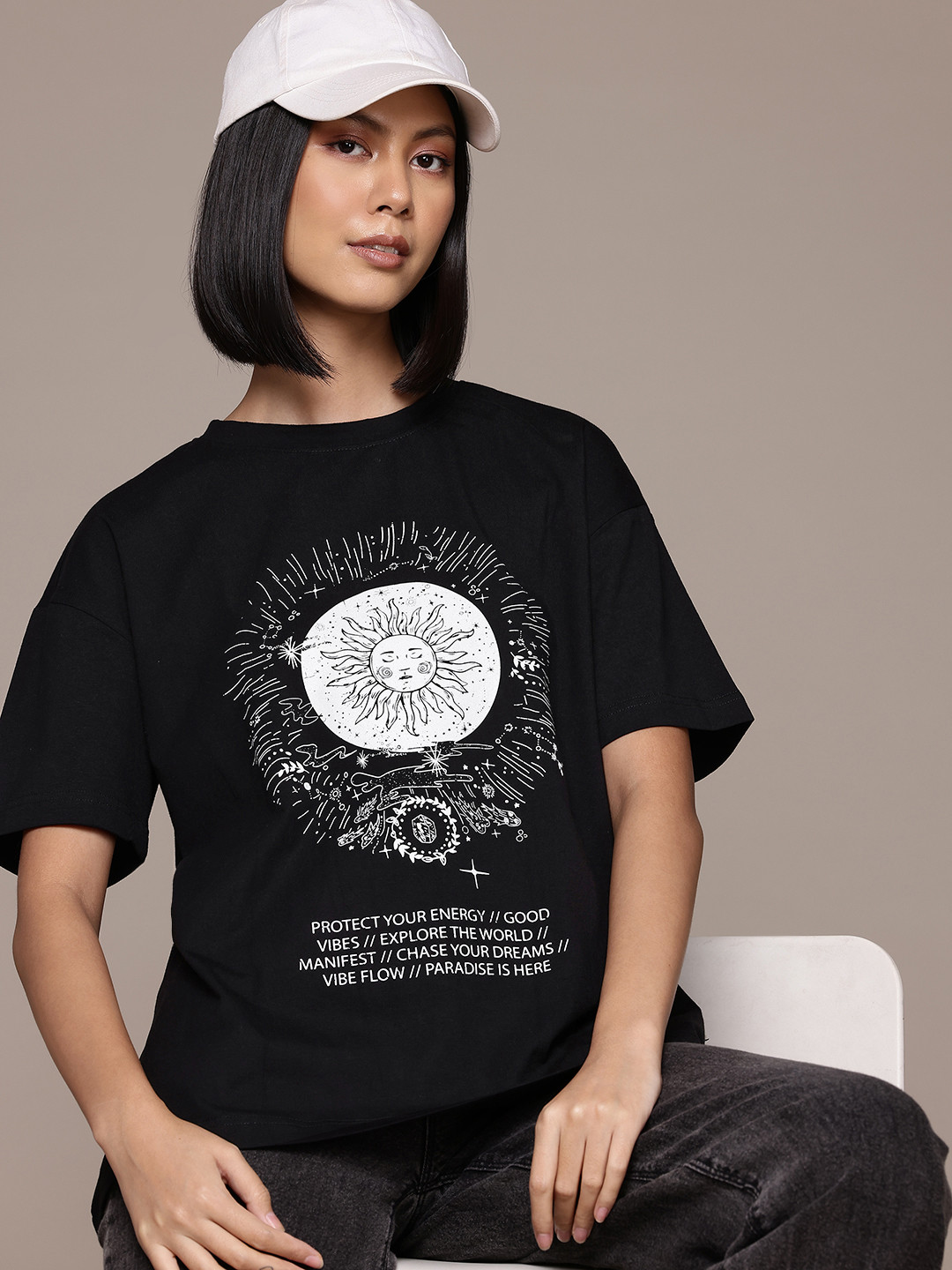 

The Roadster Lifestyle Co. Printed Drop-Shoulder Sleeves Pure Cotton Oversize T-shirt, Black