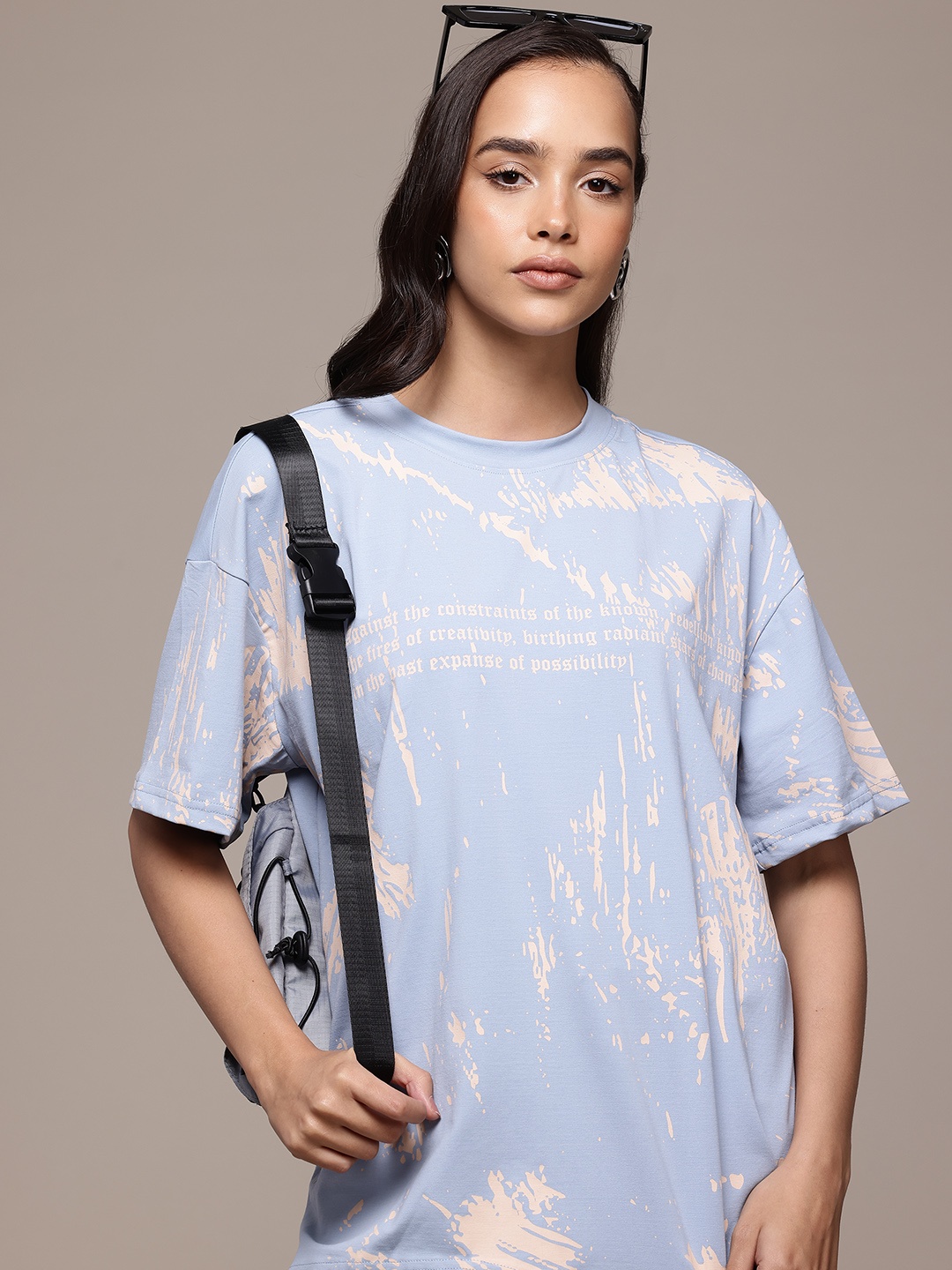 

The Roadster Lifestyle Co. Abstract Print Drop-Shoulder Sleeves T-shirt, Teal