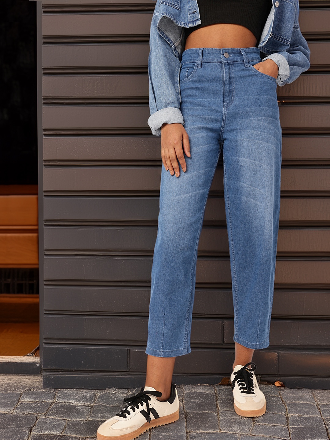 

DressBerry Women Grunge Loosen Up In Ballon Fit Jeans, Blue