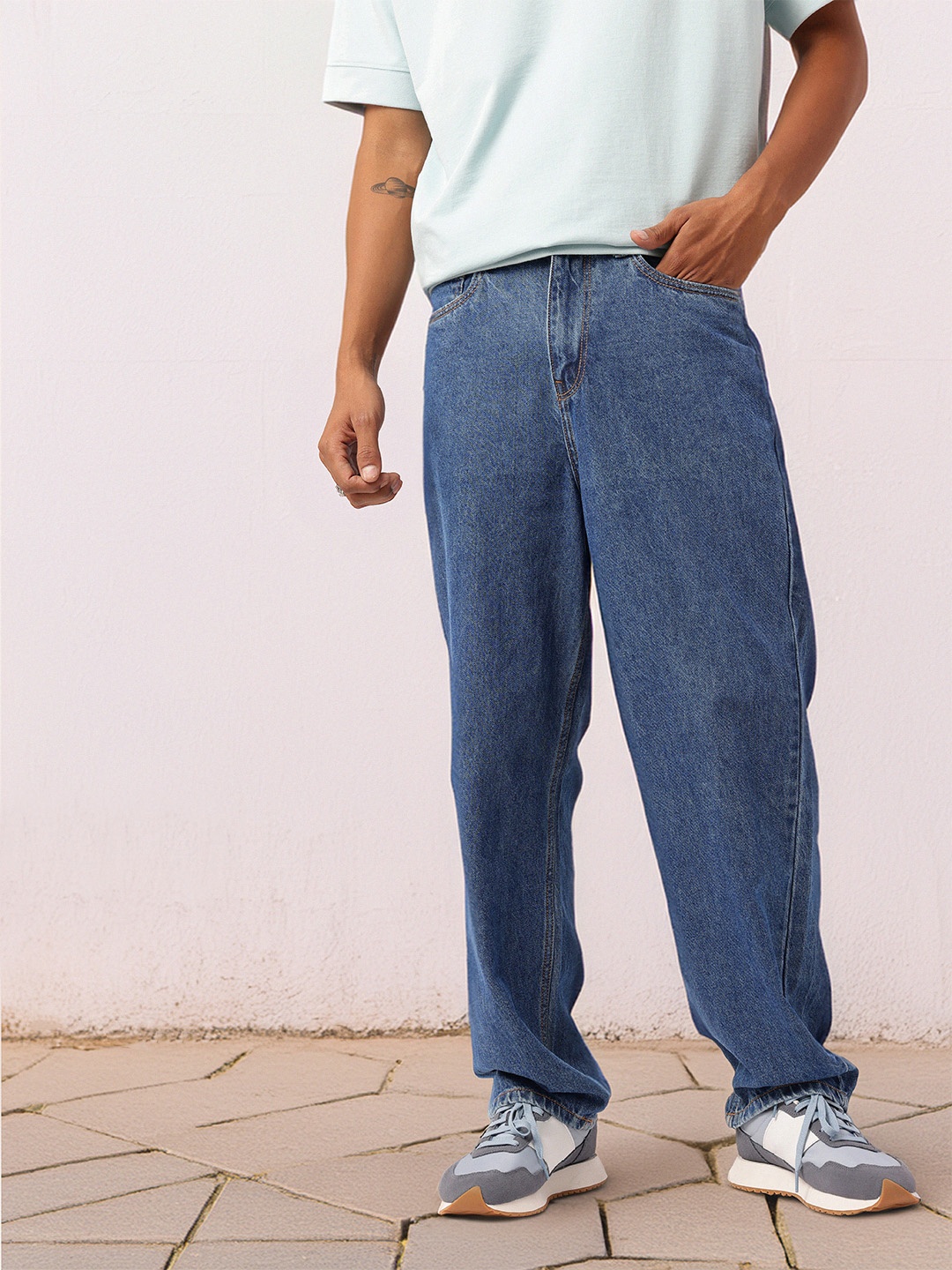 

Kook N Keech Men Grunge Touch Light Fade Relaxed Fit Jeans, Blue