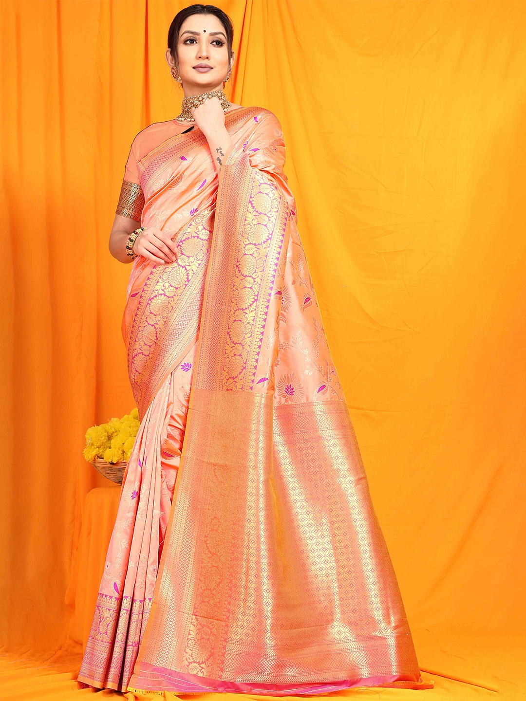 

Mitera Ethnic Motifs Zari Banarasi Saree, Peach