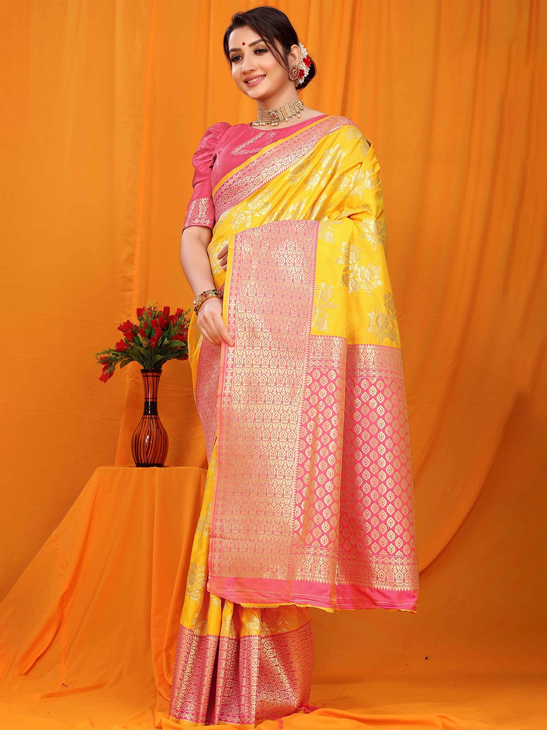

Mitera Ethnic Motifs Zari Kanjeevaram Saree, Yellow